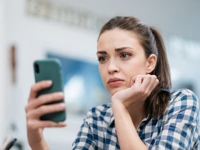 Comment lutter contre les appels indésirables sur iPhone ?