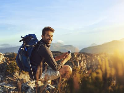 Forfait 300 Go 5G de SFR : une formule XXL taillée pour ceux qui voyagent à l'international