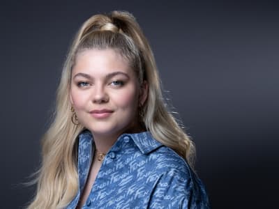 Sentiments : Louane dévoile son nouvel album "encore plus personnel"