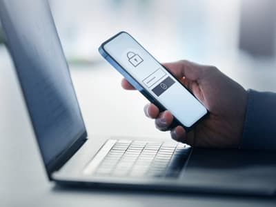 Passkeys : la solution d’Apple pour en finir avec les mots de passe