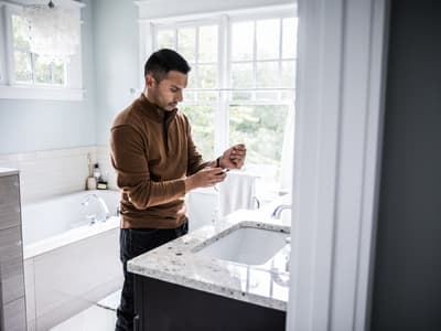 Pourquoi faut-il nettoyer régulièrement sa montre connectée ?