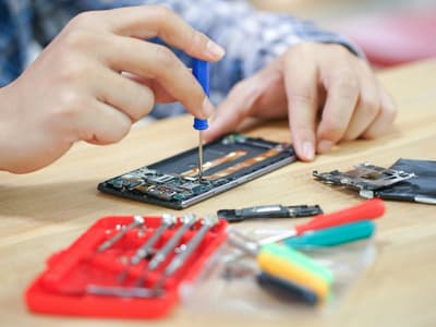 Le bonus réparation va bientôt s’étendre aux écrans de smartphones