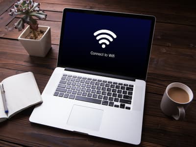 D'où vient le terme “Wi-Fi” et que signifie-t-il ?