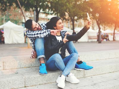 iPhone : quel est ce point vert ou orange sur mon écran ?