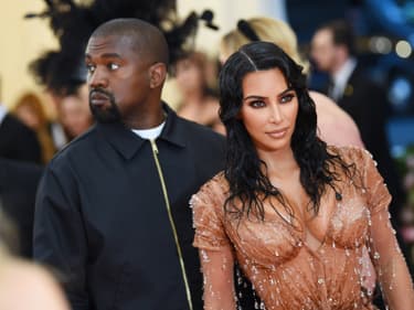 Pourquoi Kim Kardashian et Kanye West font appel à des mères porteuses ?
