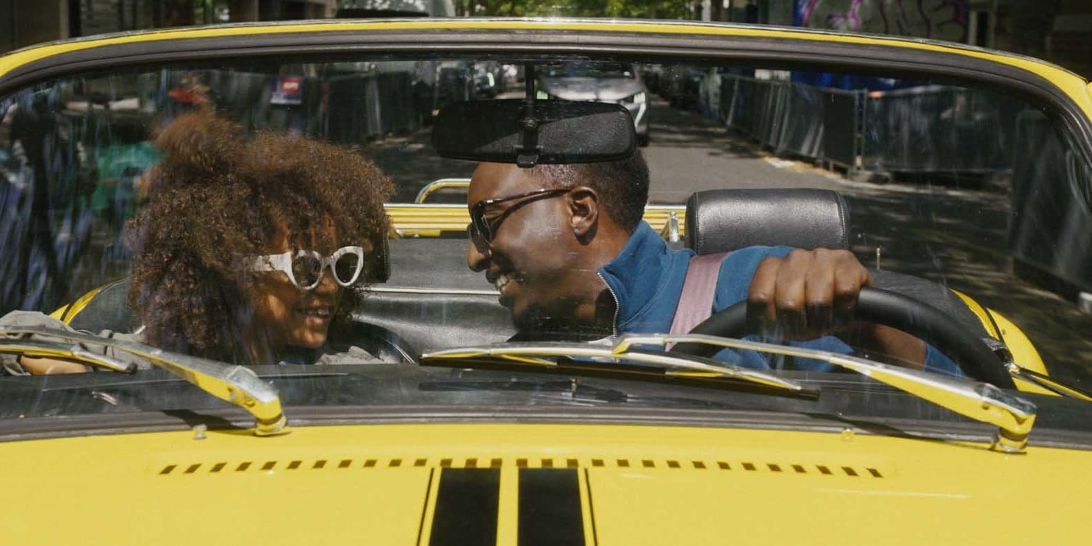 Ahmed Sylla et Ismaël Bangoura dans ''Super Papa''.