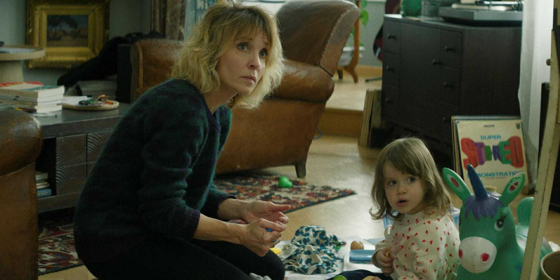 Alix Poisson dans le rôle de Marie, à découvrir dans la série ''Des vivants'', disponible sur l'app France.tv.