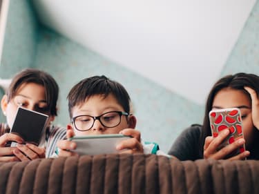 Rentrée : quel premier smartphone choisir pour votre enfant ?