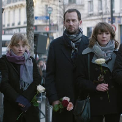 Des vivants : comment voir les épisodes de la série en avance ?