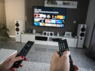 Prime Video se lance dans le doublage des films et séries par l'intelligence artificielle
