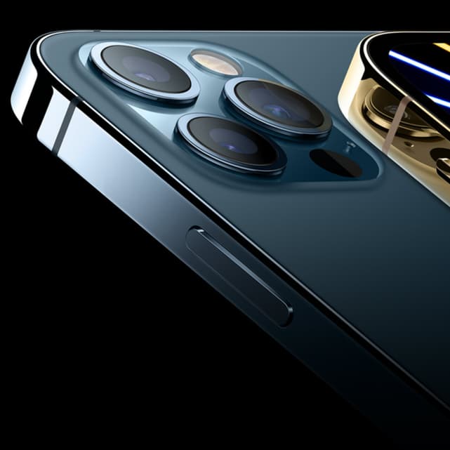 Айфон ps5. Iphone 14 Pro Max. Iphone 14 Pro Max Gold. Iphone 14 Pro Max цвета. Титаниум айфон.