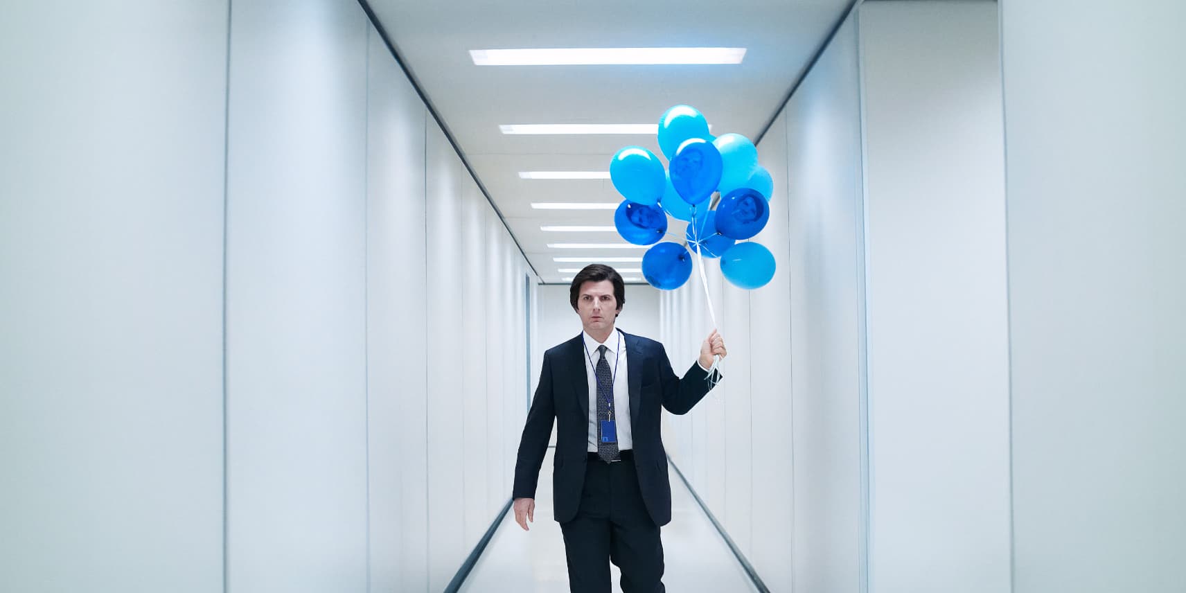 Plongez dans l'univers de la saison 2 de "Severance" aux côtés de Adam Scott dès ce 17 janvier 2025 sur Apple TV+.