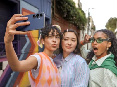 Black Friday : le Samsung Galaxy 25 FE, couplé des écouteurs Buds3 FE, à 1€ chez SFR !