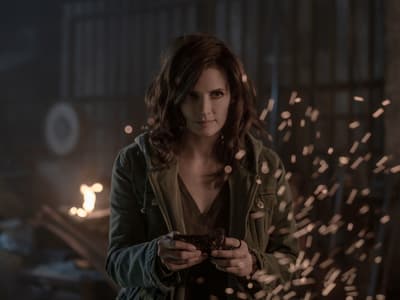 Absentia : la série aura-t-elle droit à une saison 4 sur Netflix ?