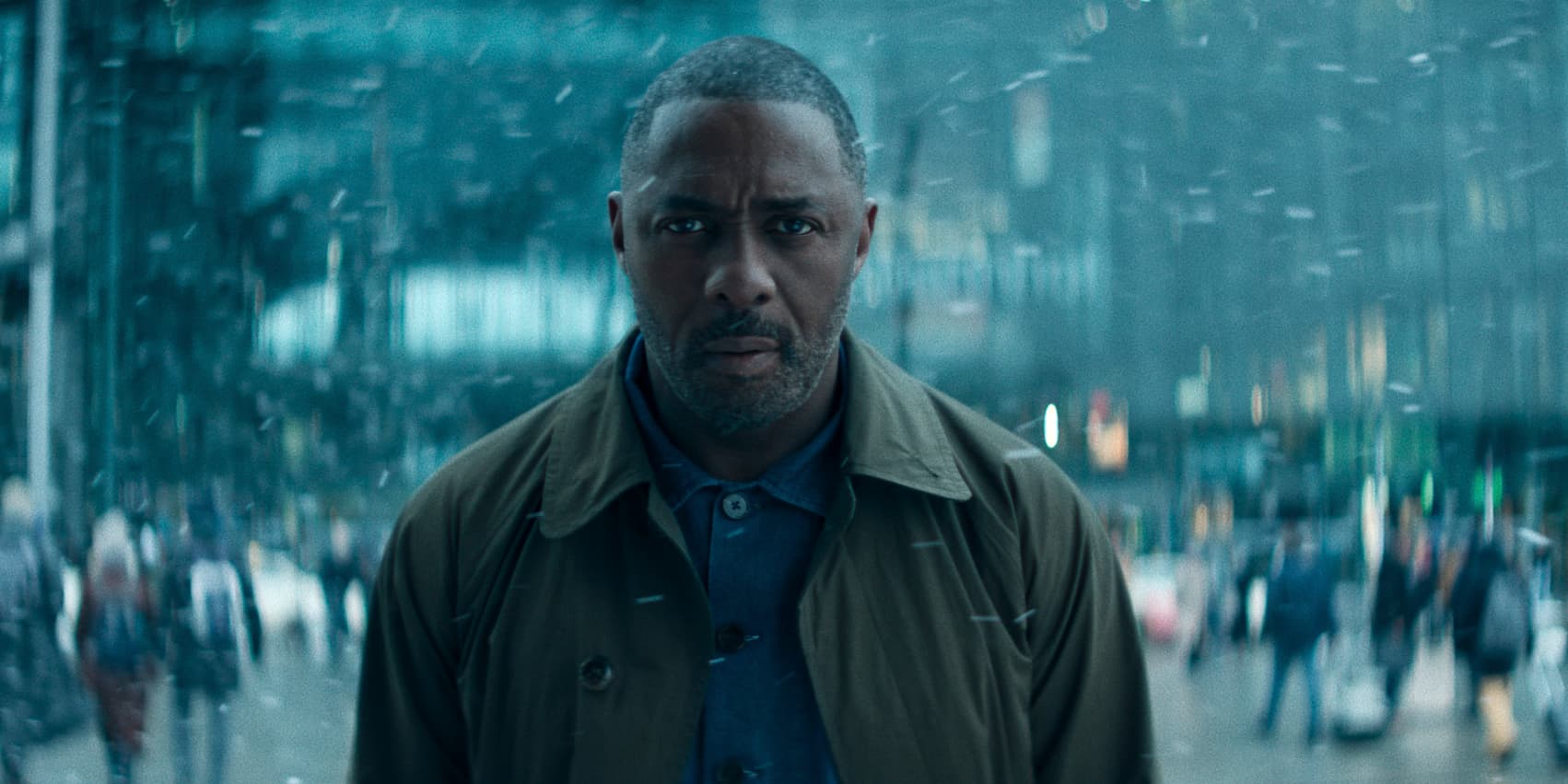 Idris Elba est Sam Nelson dans la saison 2 de "Hijack" sur Apple TV+.