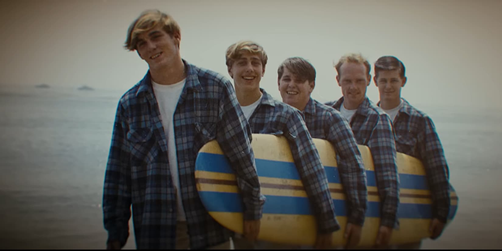 Les Beach Boys se lance dans une rétrospective avec un ouvrage et ce nouveau documentaire sur Disney+