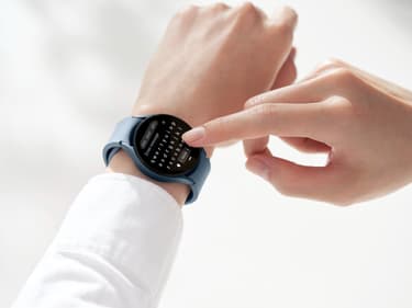 Wear OS 3 : WhatsApp arrive sur les Galaxy Watch5 et Pixel Watch