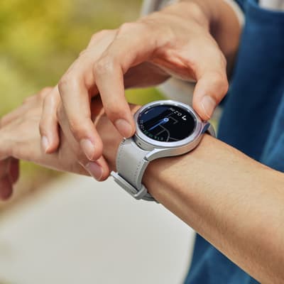 Shopping d'hiver : -130€ sur la Samsung Galaxy Watch4 Classic chez SFR