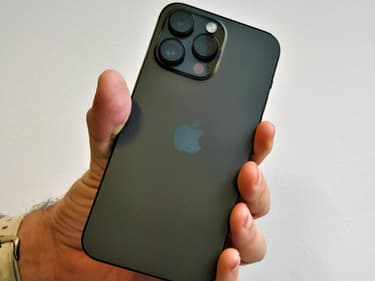 Comment utiliser l'iPhone Pro Max à une main?
