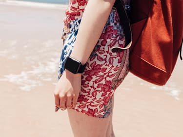 Pourquoi il vaut mieux emmener une smartwatch qu'un smartphone à la plage