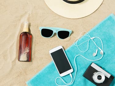 Au soleil, quelles précautions prendre pour son smartphone ?