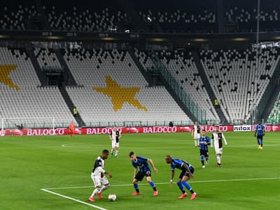Le monde du foot secoué par le coronavirus
