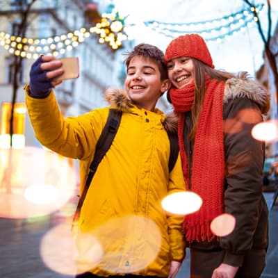 Forfait 2h 1 Go 5G de SFR : le compromis pour les jeunes ados à partir de 1,99€/mois