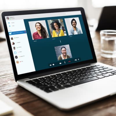 Trois applications pour garder le contact avec ses proches en vidéo