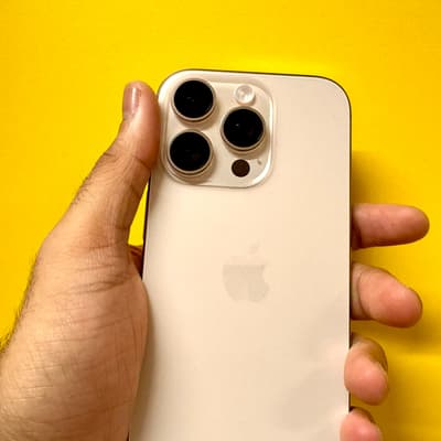 Shopping d'hiver : l’iPhone 16 Pro est à prix cassé chez SFR