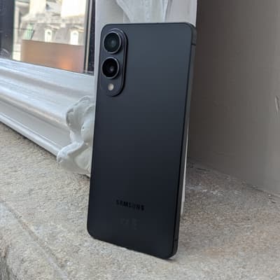 Samsung Galaxy S25 Edge : le smartphone le plus fin de la marque est à petit prix chez SFR