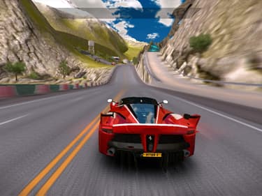 Asphalt Nitro 2 : le jeu mobile avec excès de vitesse autorisé