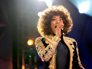 I Wanna Dance With Somebody : Naomi Ackie chante-t-elle dans le biopic sur Whitney Houston ?