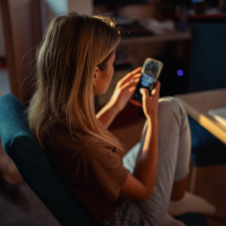 Combien de temps passeton sur nos smartphones ? SFR ACTUS