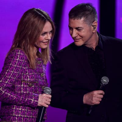 Tirer la nuit sur les étoiles : Étienne Daho en duo avec Vanessa Paradis pour son nouvel album