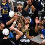 NBA : les Warriors sacrés champions, Stephen Curry couronné MVP
