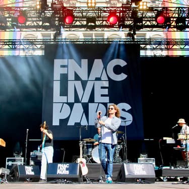 FNAC Live Paris : on a vu Eddy de Pretto, Parcels et Clara Luciani