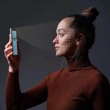 Bientôt un smartphone doté d'un système de reconnaissance faciale sous l'écran ?