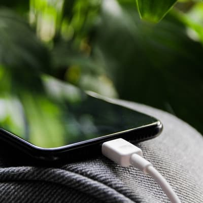 Les batterie de smartphones seront plus solides en Europe grâce au label EPREL