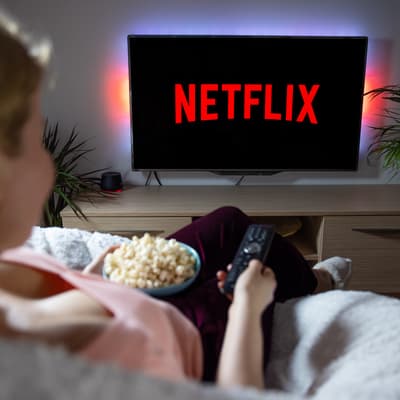 SFR Fibre et ADSL : 2 mois offerts + 6 mois offerts sur Netflix et SFR Divertissement