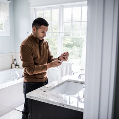 Pourquoi faut-il nettoyer régulièrement sa montre connectée ?