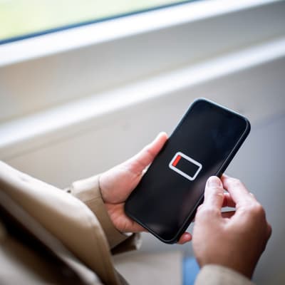 Votre iPhone a perdu en autonomie avec iOS 18 ? Voici 5 astuces pour économiser votre batterie