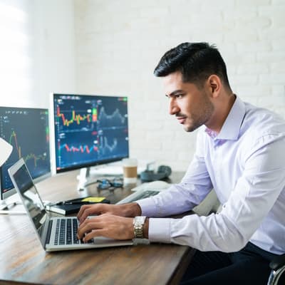 ''Truman Show Scam'' : quelle est cette arnaque redoutable utilisant l’IA ?