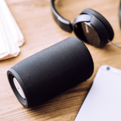 Quelles sont les meilleures enceintes portables à moins de 100€ ?