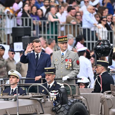Insolite : Emmanuel Macron bientôt dans un film 3D sur Apple Vision Pro ?