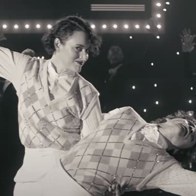 Harry Styles invite Phoebe Waller-Bridge dans son dernier clip