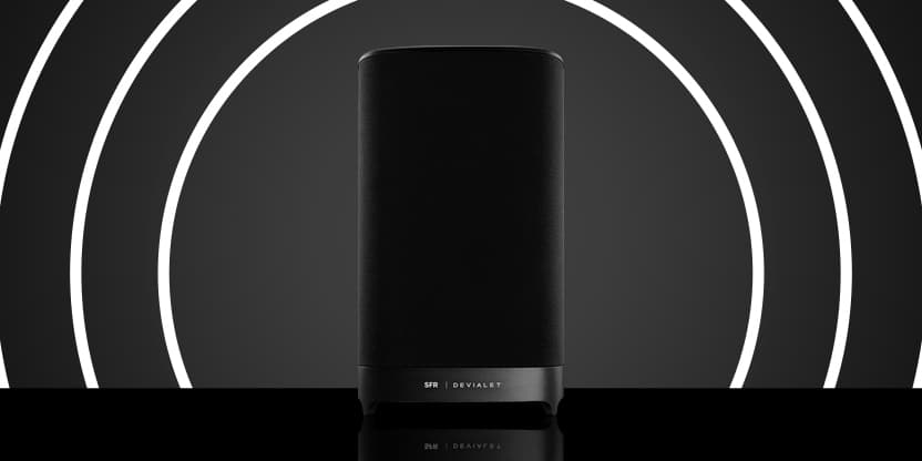 L'enceinte connectée SFR HomeSound, bénéficiant de la technologie Devialet, est disponible chez SFR