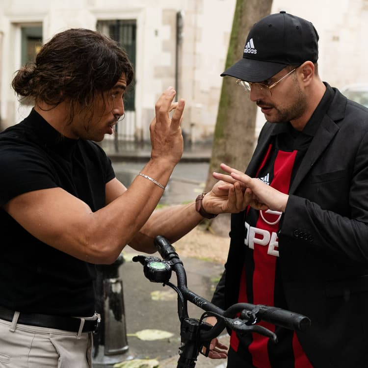 Neauveau Riche Nouveaux riches : le nouveau film de Julien Royal débarque sur Netflix ...