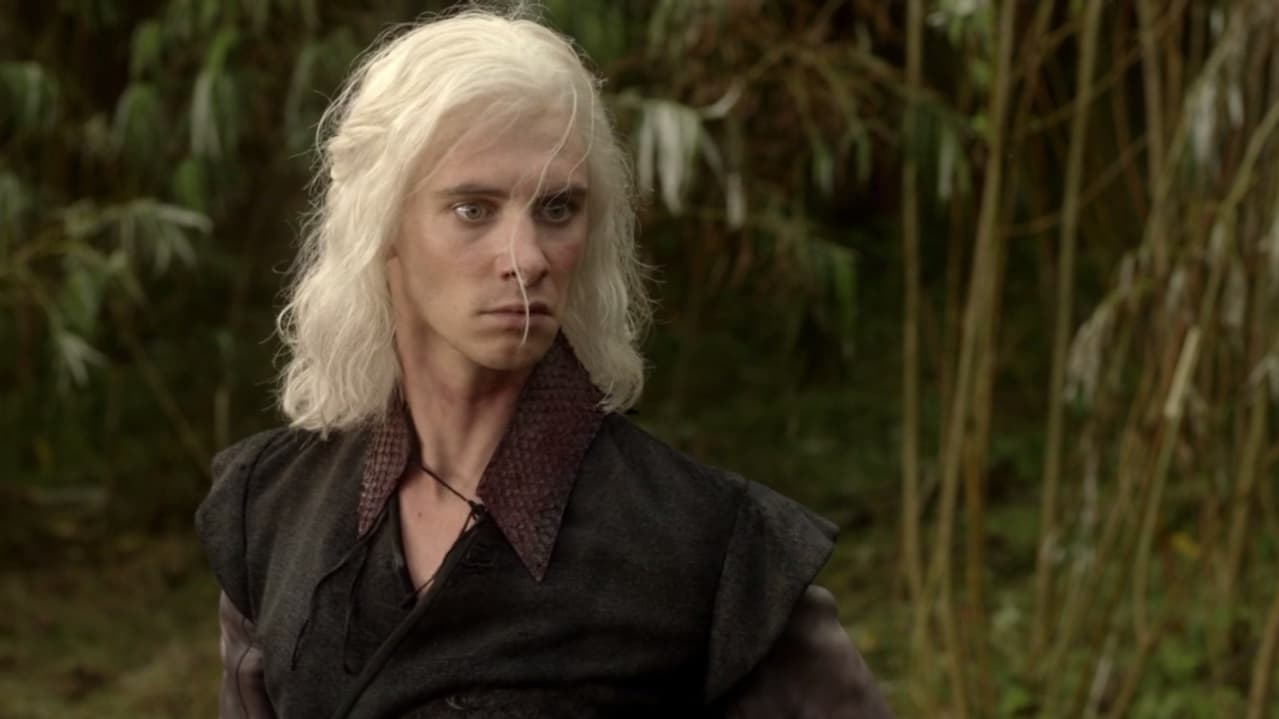 Viserys Targaryen, frère aîné de Daenerys au destin tragique dans Game of Thrones. Viserys Targaryen, frère aîné de Daenerys au destin tragique dans Game of Thrones.