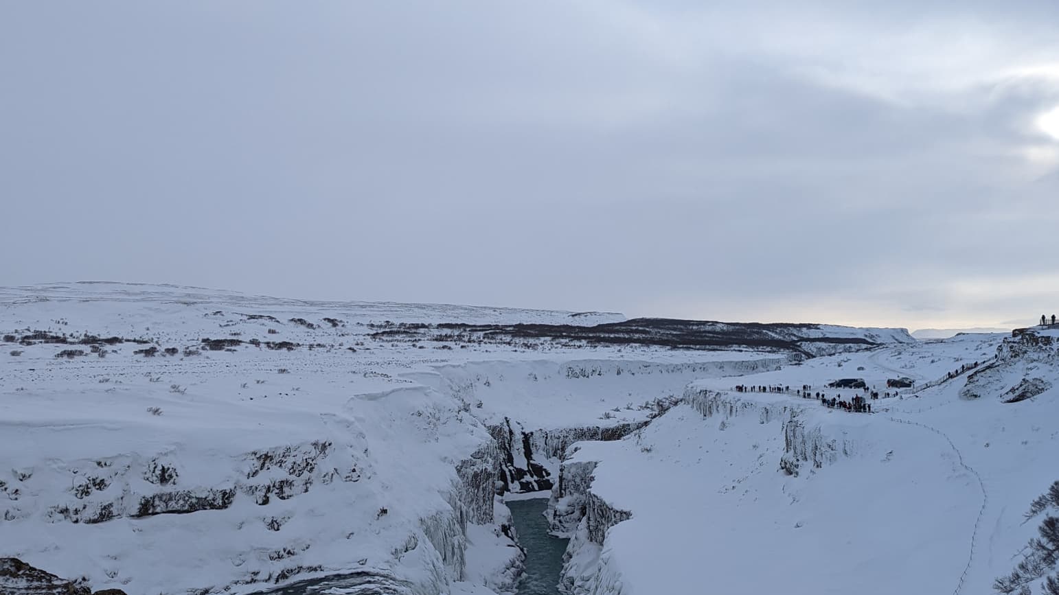 On ne va pas dire qu'il y a un gouffre entre les modes photo des Google Pixel 6 et Pixel 6 Pro, mais quand même... On ne va pas dire qu'il y a un gouffre entre les modes photo des Google Pixel 6 et Pixel 6 Pro, mais quand même...