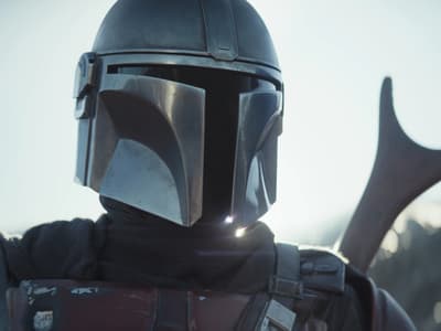 The Mandalorian révèle une nouvelle bande-annonce et fait (enfin) parler son héros !